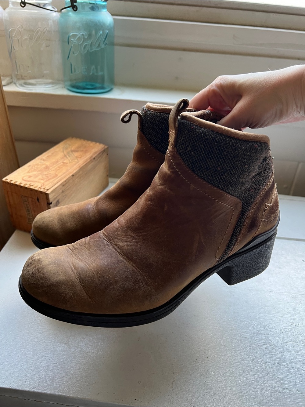 Merrell Brown Leather Dark Heather Ankle Booties Chateau 2 heels size 8.5 - Picture 12 of 17